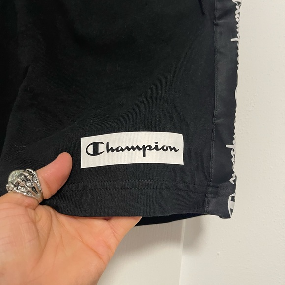 NWT Men’s Size Medium Champion Drawstring Striped Logo Print Jersey Shorts Black - Picture 6 of 12